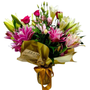Arranjo floral sofisticado com flores nobres